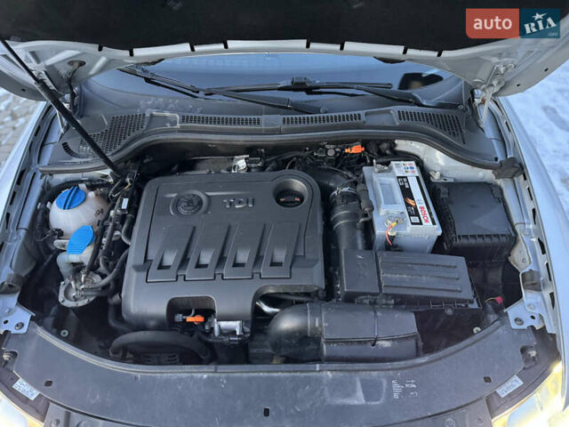 Сірий Шкода Суперб, об'ємом двигуна 2 л та пробігом 343 тис. км за 10500 $, фото 31 на Automoto.ua