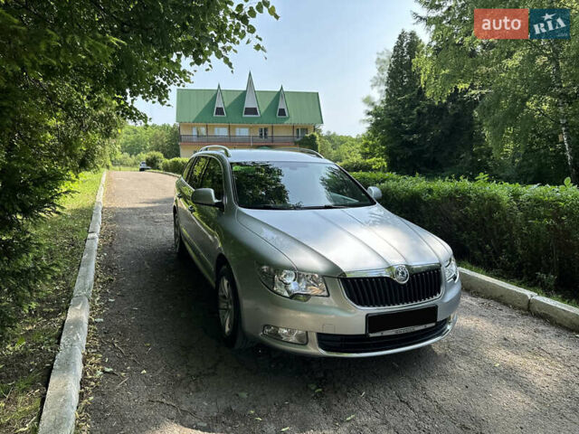 Серый Шкода Суперб, объемом двигателя 2 л и пробегом 322 тыс. км за 10200 $, фото 7 на Automoto.ua