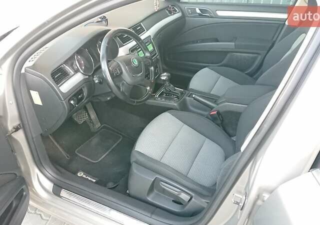 Серый Шкода Суперб, объемом двигателя 1.8 л и пробегом 224 тыс. км за 9500 $, фото 36 на Automoto.ua