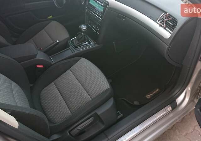 Серый Шкода Суперб, объемом двигателя 1.8 л и пробегом 224 тыс. км за 9500 $, фото 45 на Automoto.ua