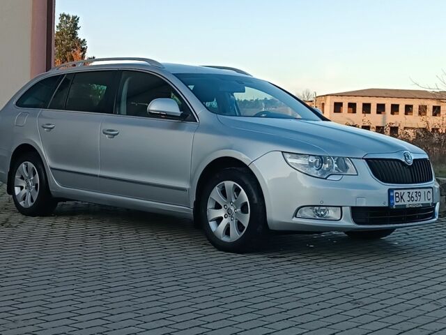 Серый Шкода Суперб, объемом двигателя 1.6 л и пробегом 328 тыс. км за 6950 $, фото 1 на Automoto.ua