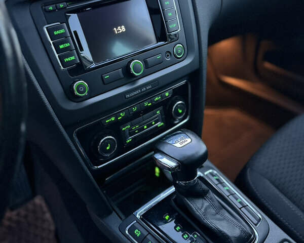 Сірий Шкода Суперб, об'ємом двигуна 2 л та пробігом 343 тис. км за 10500 $, фото 15 на Automoto.ua