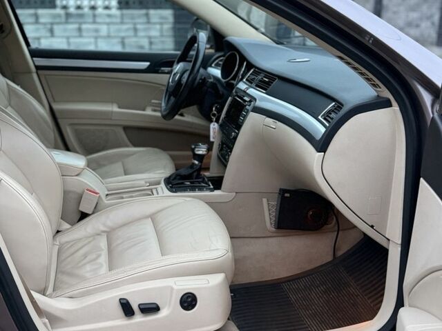 Серый Шкода Суперб, объемом двигателя 2 л и пробегом 288 тыс. км за 11300 $, фото 4 на Automoto.ua