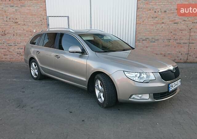 Серый Шкода Суперб, объемом двигателя 1.8 л и пробегом 224 тыс. км за 9500 $, фото 11 на Automoto.ua