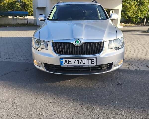 Серый Шкода Суперб, объемом двигателя 1.8 л и пробегом 317 тыс. км за 9700 $, фото 4 на Automoto.ua