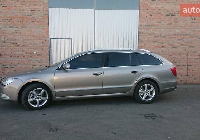 Серый Шкода Суперб, объемом двигателя 1.8 л и пробегом 224 тыс. км за 9500 $, фото 3 на Automoto.ua