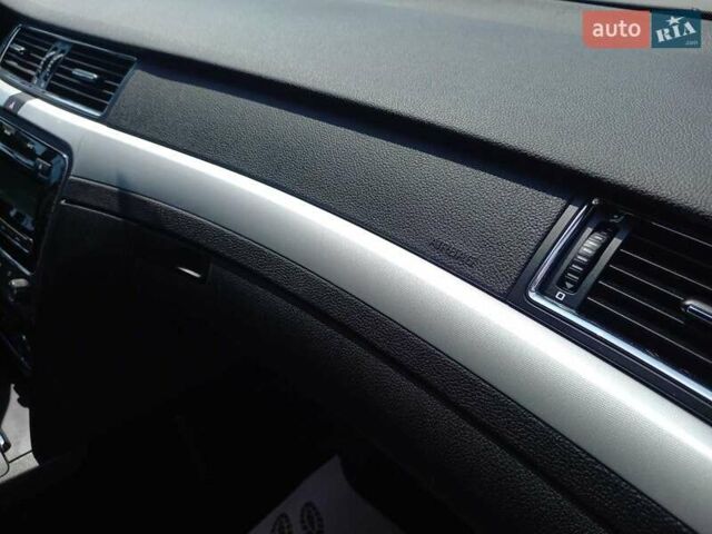 Серый Шкода Суперб, объемом двигателя 1.8 л и пробегом 166 тыс. км за 8500 $, фото 9 на Automoto.ua