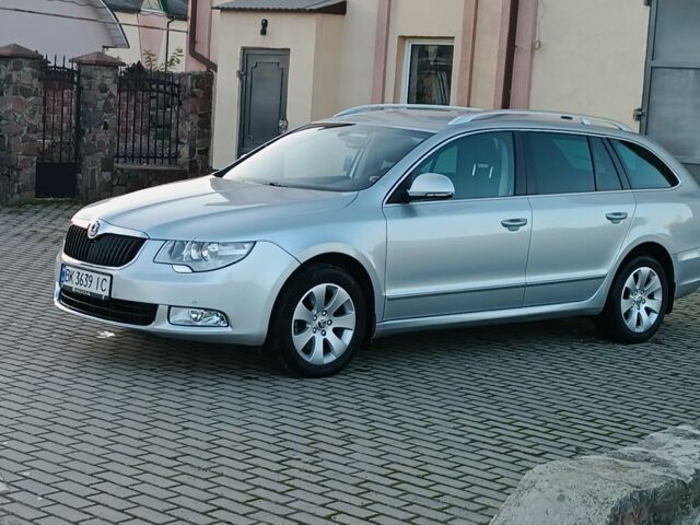 Серый Шкода Суперб, объемом двигателя 1.6 л и пробегом 328 тыс. км за 6950 $, фото 5 на Automoto.ua