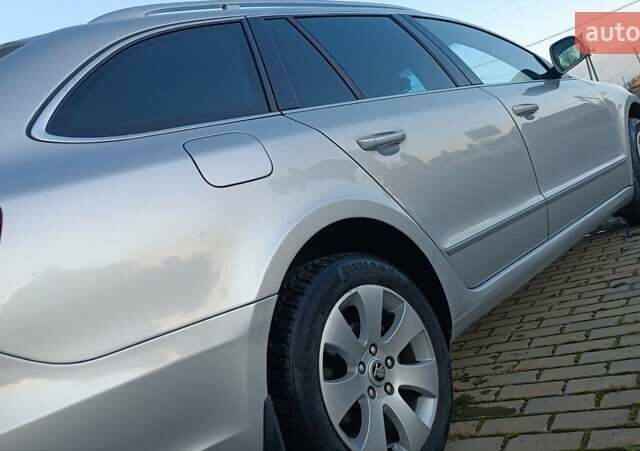 Серый Шкода Суперб, объемом двигателя 1.6 л и пробегом 328 тыс. км за 7950 $, фото 24 на Automoto.ua