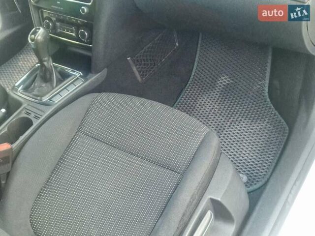 Серый Шкода Суперб, объемом двигателя 1.6 л и пробегом 252 тыс. км за 9350 $, фото 11 на Automoto.ua