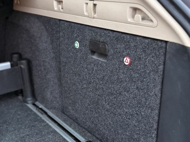 Серый Шкода Суперб, объемом двигателя 2 л и пробегом 288 тыс. км за 11300 $, фото 11 на Automoto.ua