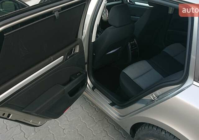 Серый Шкода Суперб, объемом двигателя 1.8 л и пробегом 224 тыс. км за 9500 $, фото 39 на Automoto.ua