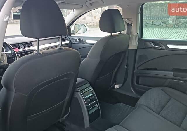 Серый Шкода Суперб, объемом двигателя 1.6 л и пробегом 328 тыс. км за 7950 $, фото 82 на Automoto.ua