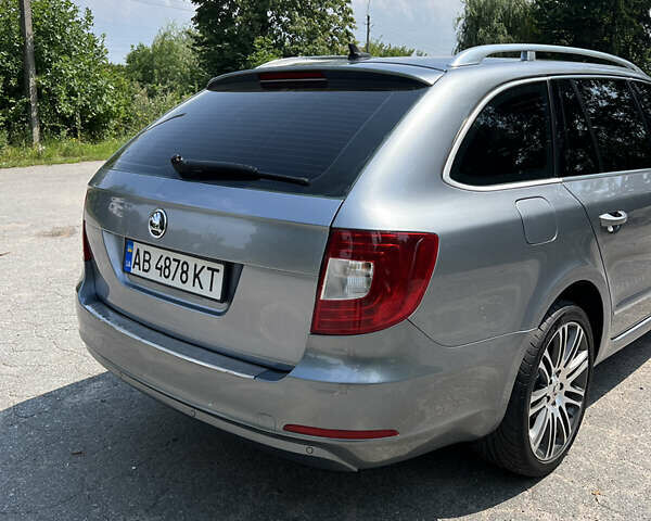Серый Шкода Суперб, объемом двигателя 1.97 л и пробегом 275 тыс. км за 10700 $, фото 61 на Automoto.ua