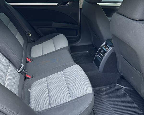 Сірий Шкода Суперб, об'ємом двигуна 2 л та пробігом 322 тис. км за 9700 $, фото 35 на Automoto.ua