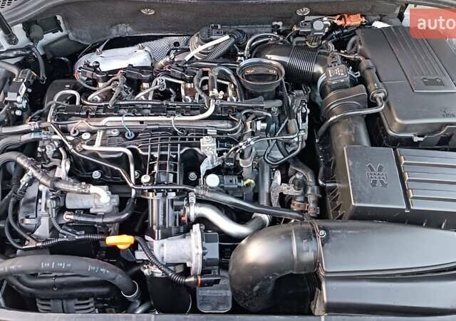 Серый Шкода Суперб, объемом двигателя 1.6 л и пробегом 328 тыс. км за 7950 $, фото 114 на Automoto.ua