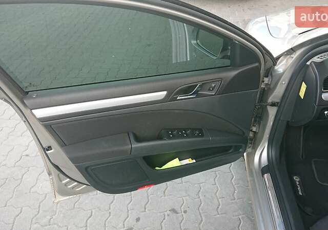 Серый Шкода Суперб, объемом двигателя 1.8 л и пробегом 224 тыс. км за 9500 $, фото 42 на Automoto.ua