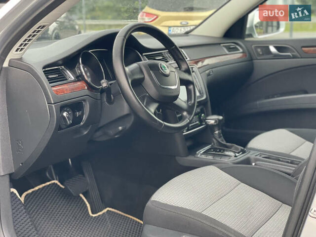 Серый Шкода Суперб, объемом двигателя 2 л и пробегом 280 тыс. км за 10200 $, фото 6 на Automoto.ua