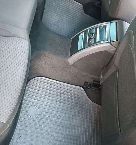 Серый Шкода Суперб, объемом двигателя 1.6 л и пробегом 328 тыс. км за 7950 $, фото 70 на Automoto.ua