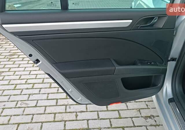 Серый Шкода Суперб, объемом двигателя 1.6 л и пробегом 328 тыс. км за 7950 $, фото 77 на Automoto.ua