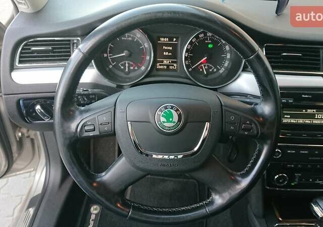 Серый Шкода Суперб, объемом двигателя 1.8 л и пробегом 224 тыс. км за 9500 $, фото 44 на Automoto.ua