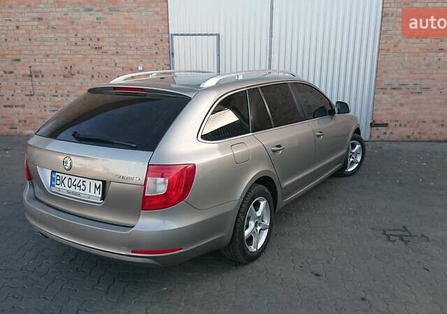 Серый Шкода Суперб, объемом двигателя 1.8 л и пробегом 224 тыс. км за 9500 $, фото 23 на Automoto.ua