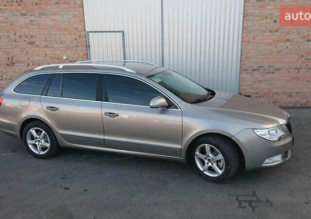 Серый Шкода Суперб, объемом двигателя 1.8 л и пробегом 224 тыс. км за 9500 $, фото 15 на Automoto.ua