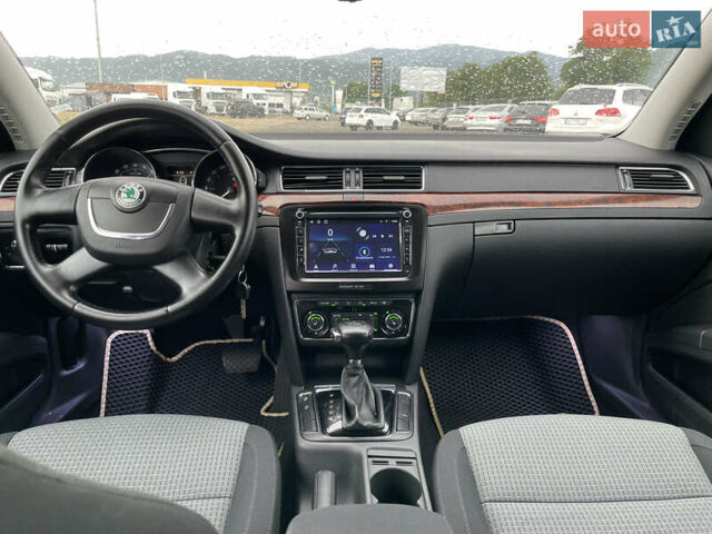 Серый Шкода Суперб, объемом двигателя 2 л и пробегом 280 тыс. км за 10200 $, фото 7 на Automoto.ua