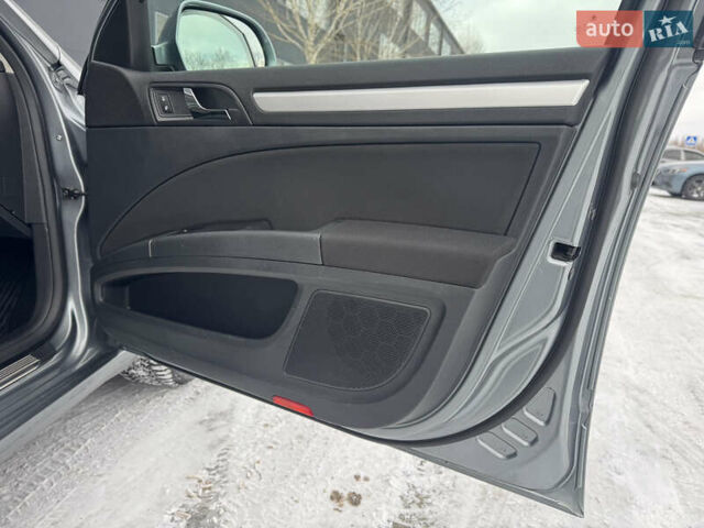 Сірий Шкода Суперб, об'ємом двигуна 1.8 л та пробігом 215 тис. км за 9500 $, фото 64 на Automoto.ua