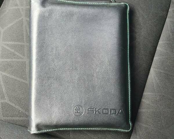 Серый Шкода Суперб, объемом двигателя 1.97 л и пробегом 348 тыс. км за 10200 $, фото 24 на Automoto.ua