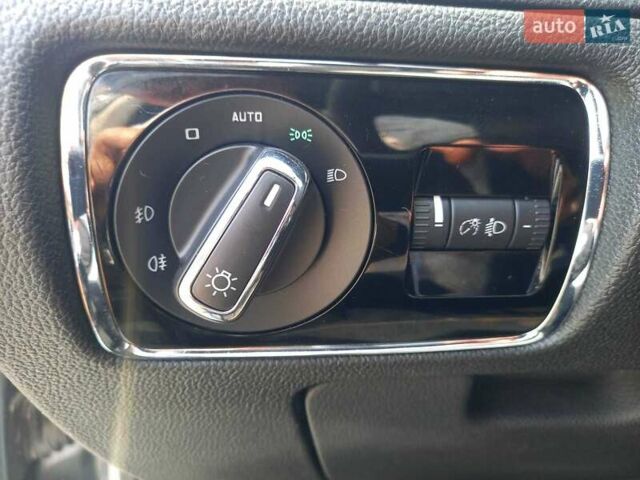 Серый Шкода Суперб, объемом двигателя 1.8 л и пробегом 166 тыс. км за 8500 $, фото 17 на Automoto.ua