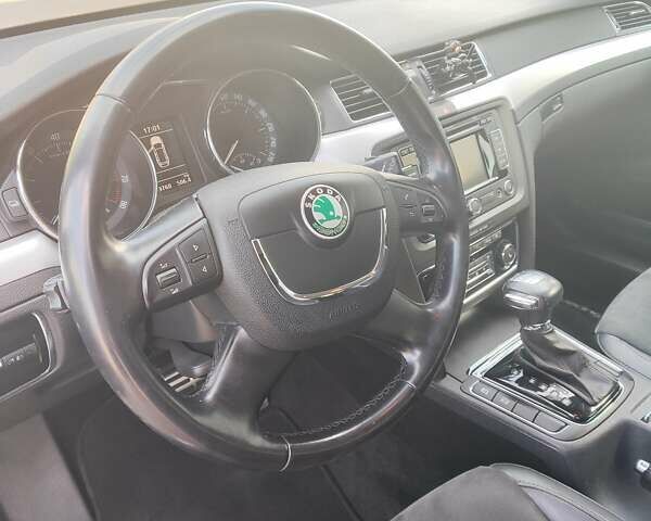 Серый Шкода Суперб, объемом двигателя 1.98 л и пробегом 195 тыс. км за 9700 $, фото 18 на Automoto.ua