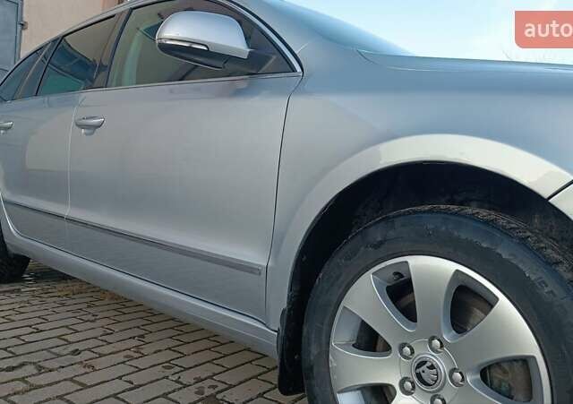 Серый Шкода Суперб, объемом двигателя 1.6 л и пробегом 328 тыс. км за 7950 $, фото 38 на Automoto.ua