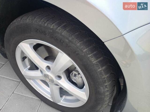 Серый Шкода Суперб, объемом двигателя 1.8 л и пробегом 166 тыс. км за 8500 $, фото 22 на Automoto.ua