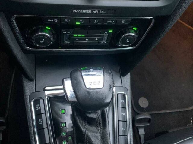 Сірий Шкода Суперб, об'ємом двигуна 2 л та пробігом 221 тис. км за 7000 $, фото 4 на Automoto.ua