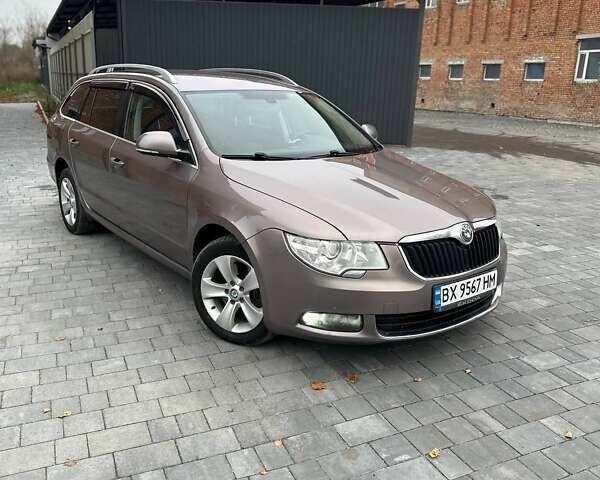 Серый Шкода Суперб, объемом двигателя 1.6 л и пробегом 325 тыс. км за 8300 $, фото 22 на Automoto.ua