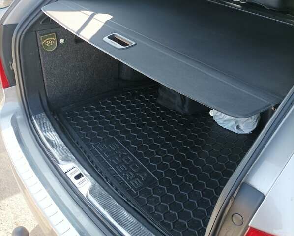 Серый Шкода Суперб, объемом двигателя 2 л и пробегом 250 тыс. км за 13200 $, фото 7 на Automoto.ua