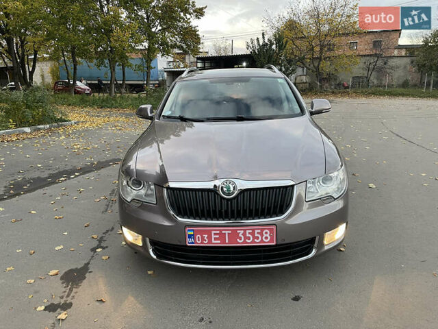 Сірий Шкода Суперб, об'ємом двигуна 2 л та пробігом 256 тис. км за 10700 $, фото 15 на Automoto.ua