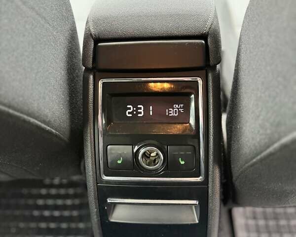 Сірий Шкода Суперб, об'ємом двигуна 1.97 л та пробігом 290 тис. км за 11450 $, фото 34 на Automoto.ua