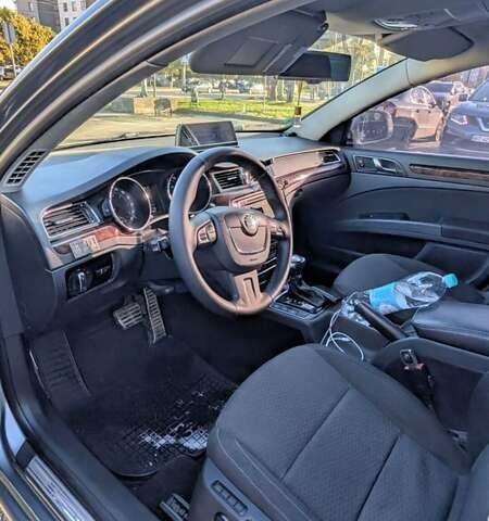 Серый Шкода Суперб, объемом двигателя 1.97 л и пробегом 457 тыс. км за 11500 $, фото 13 на Automoto.ua