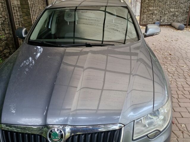 Серый Шкода Суперб, объемом двигателя 1.8 л и пробегом 142 тыс. км за 12000 $, фото 1 на Automoto.ua