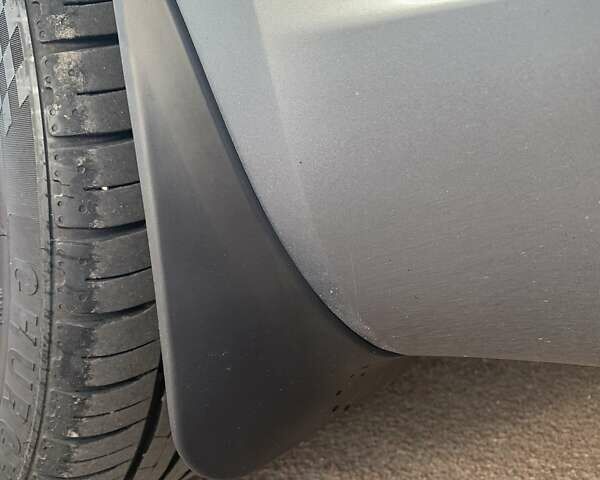 Сірий Шкода Суперб, об'ємом двигуна 2 л та пробігом 219 тис. км за 11800 $, фото 14 на Automoto.ua