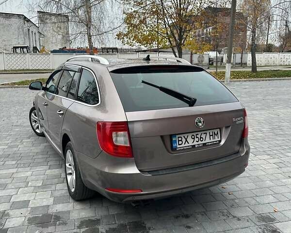 Серый Шкода Суперб, объемом двигателя 1.6 л и пробегом 325 тыс. км за 8300 $, фото 7 на Automoto.ua