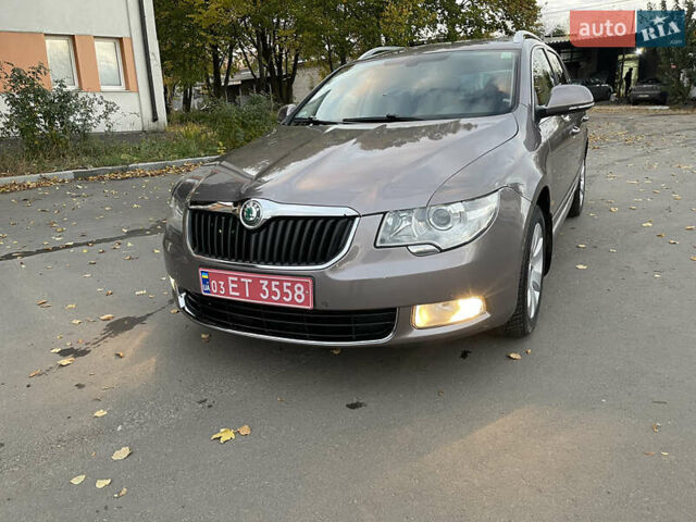 Сірий Шкода Суперб, об'ємом двигуна 2 л та пробігом 256 тис. км за 10700 $, фото 17 на Automoto.ua
