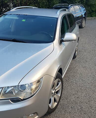 Серый Шкода Суперб, объемом двигателя 1.6 л и пробегом 240 тыс. км за 8900 $, фото 3 на Automoto.ua