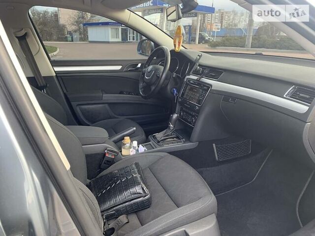 Сірий Шкода Суперб, об'ємом двигуна 2 л та пробігом 219 тис. км за 11800 $, фото 10 на Automoto.ua