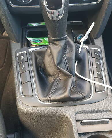 Серый Шкода Суперб, объемом двигателя 1.6 л и пробегом 240 тыс. км за 8900 $, фото 10 на Automoto.ua