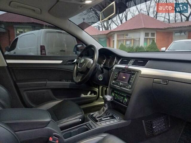 Серый Шкода Суперб, объемом двигателя 2 л и пробегом 224 тыс. км за 10500 $, фото 9 на Automoto.ua