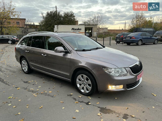 Сірий Шкода Суперб, об'ємом двигуна 2 л та пробігом 256 тис. км за 10700 $, фото 12 на Automoto.ua