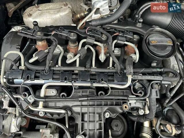 Серый Шкода Суперб, объемом двигателя 1.6 л и пробегом 325 тыс. км за 8300 $, фото 20 на Automoto.ua